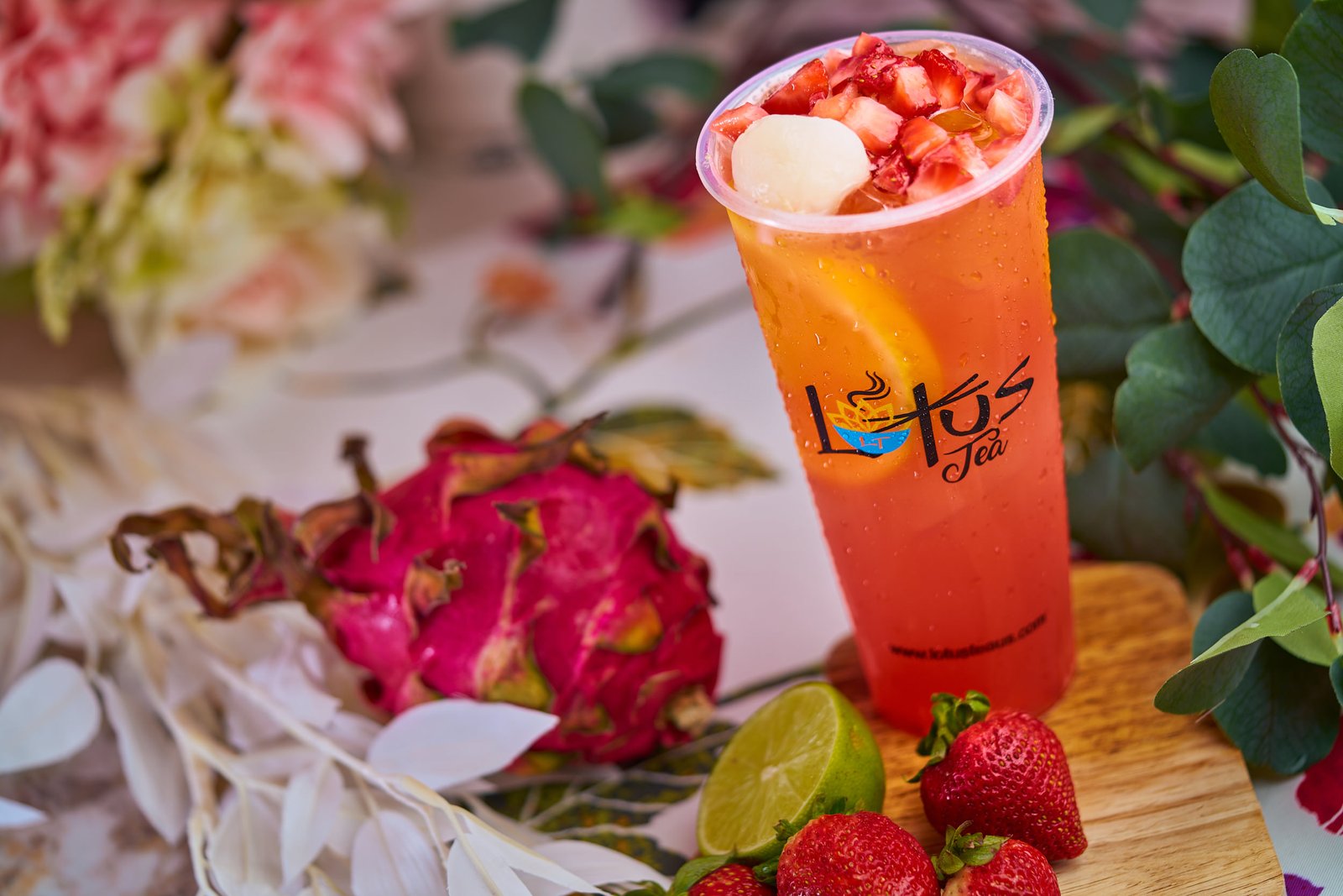 Pink_Berry_Lemonade_0613_0222__5_25_ILCE-7RM5LotusTea_Social_&_Media